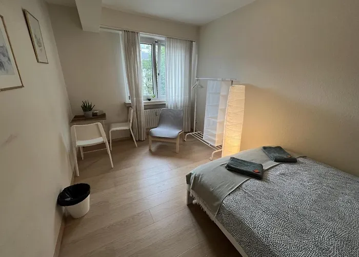 Train Station Ξενοδοχείο *